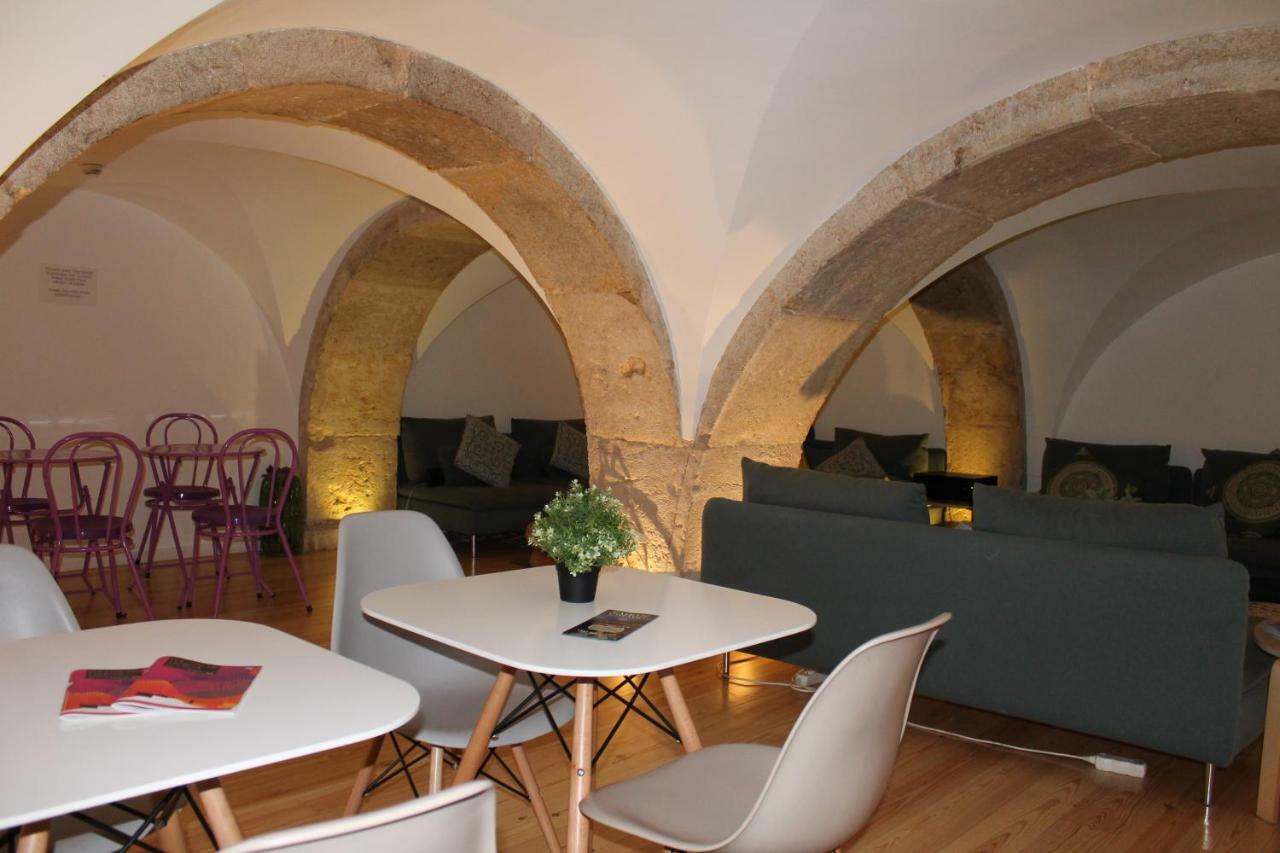 Lost Inn Lisbon Hostel Bagian luar foto